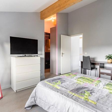 Grande Chambre Privee Avec Salle De Bain Et Wc Labarthe-sur-Leze 外观 照片